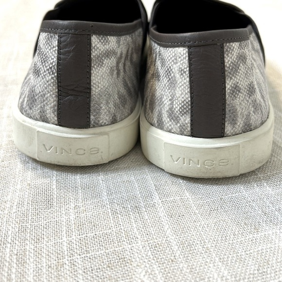 VINCE WOMENS BLAIR 5 LEATHER SNAKE PRINT SLIP ON SNEAKERS SZ 8.5 FITS 9 - Picture 7 of 7
